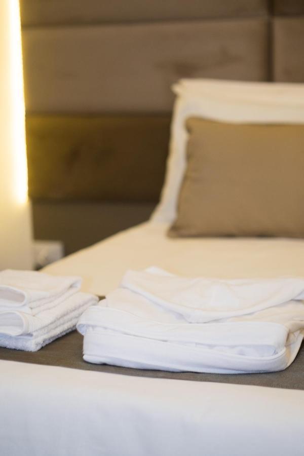 Caracciolo18 - Gb Apartman Nápoly Kültér fotó